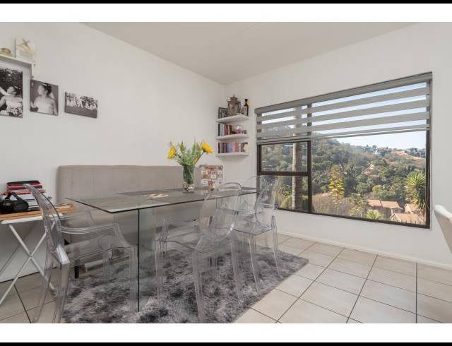 2 BEDROOM TOWNHOUSE FOR SALE IN BASSONIA